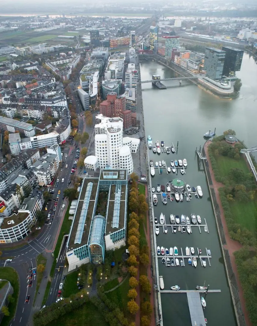 Renaissance Duesseldorf Hotel Dusseldorf