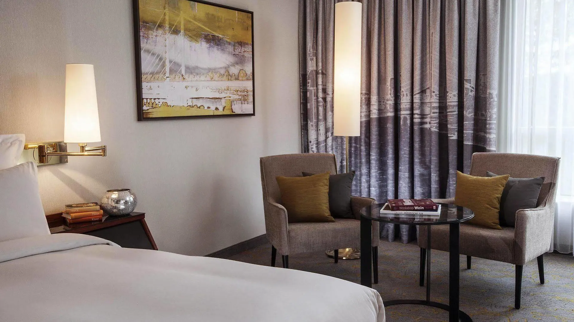 ****  Renaissance Duesseldorf Hotel Germany